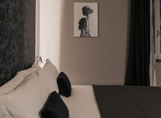 Welive king deluxe room