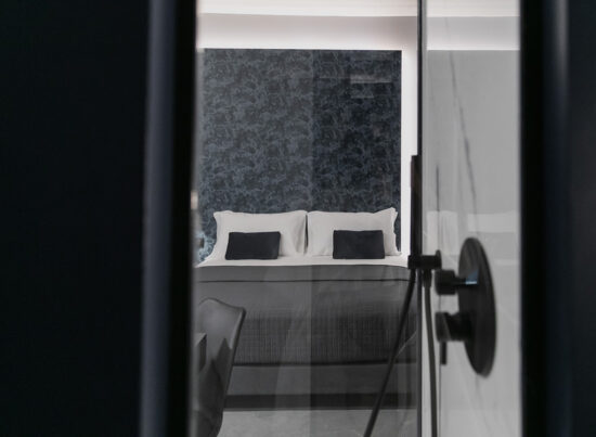 Welive king deluxe room