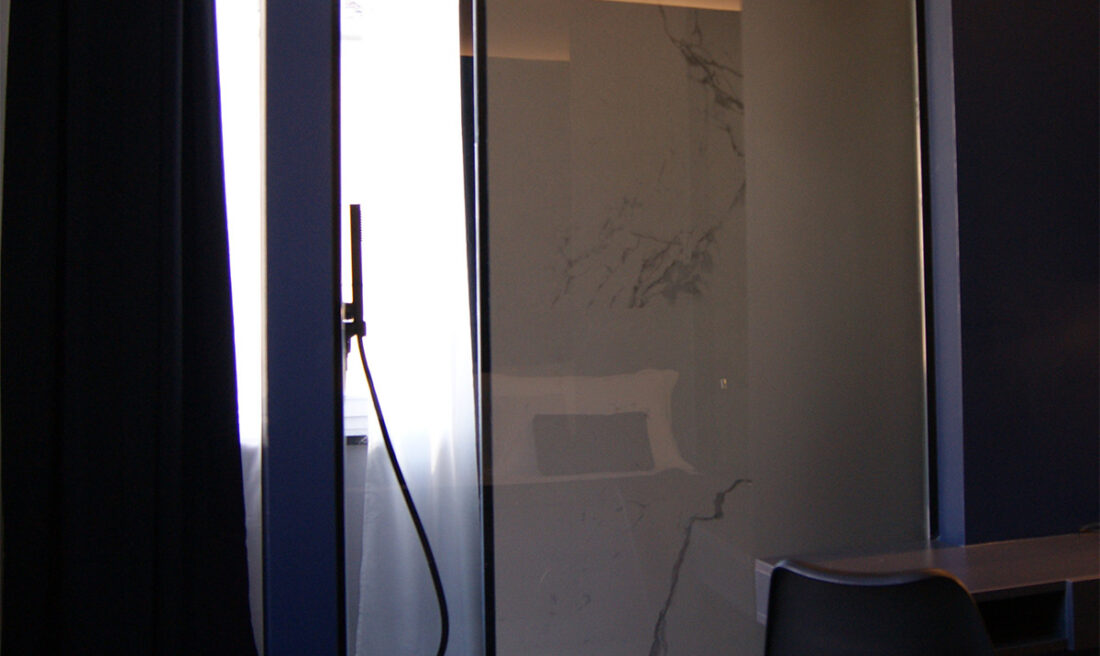 Welive king deluxe room